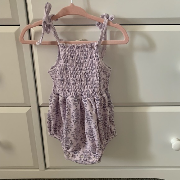 kate quinn Other - Kate Quinn Tie Strap Bubble